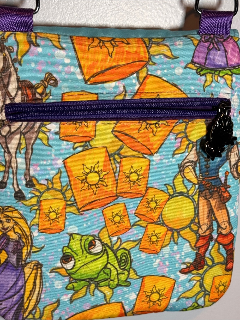 Crossbody Bag with Rapunzel Illustration - Turquoise & Purple - Picture 5 of 8